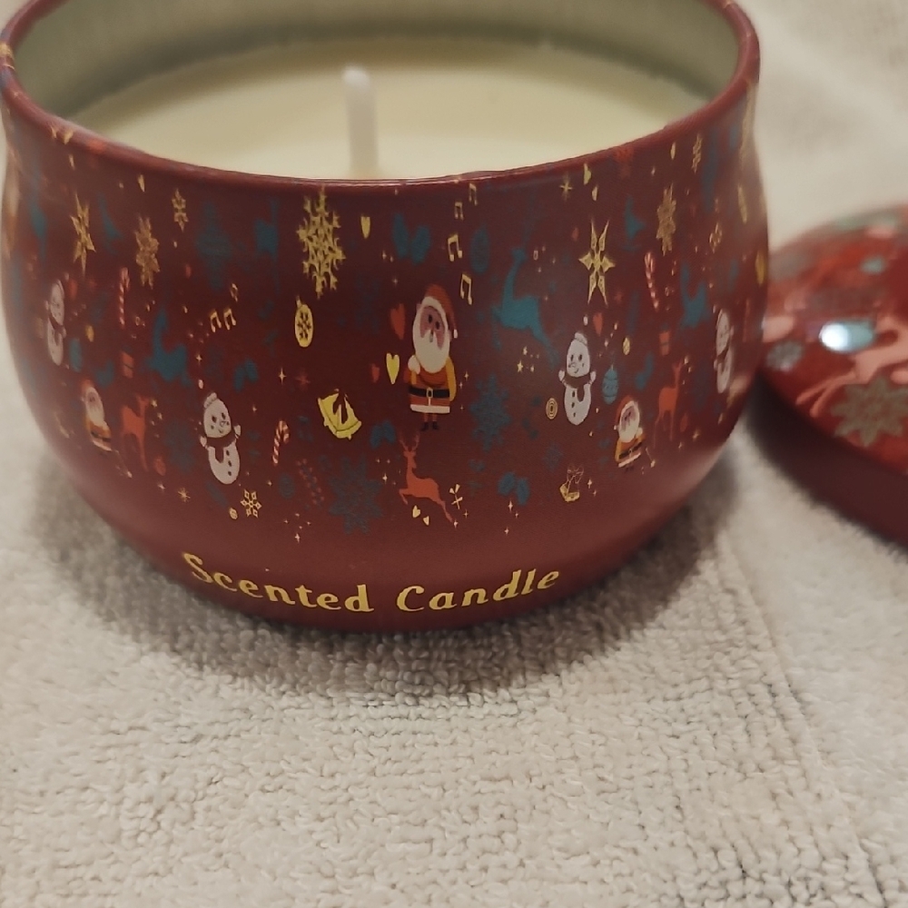 ♥️♥️♥️ Holiday Scented Candle - Red - Picture 6 of 6